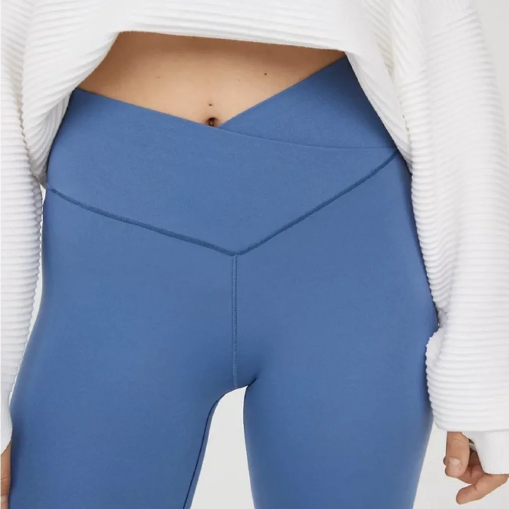 NWT Offline by Aeri Real Me High Waisted Crossover Leggings - Picture 2 of 6
